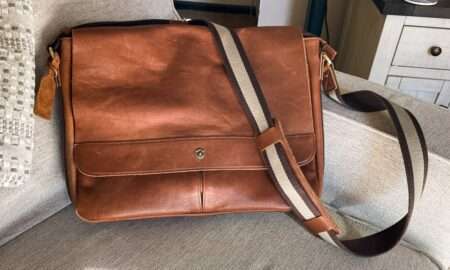 COCHOA 14-inch Leather Messenger Bag